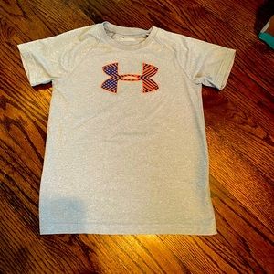3 for $30 size 7 Under Armour t-shirt